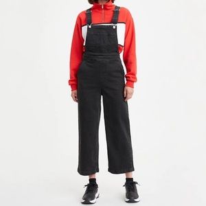 Levi's Ribcage Wide Leg Crop Overalls size 27